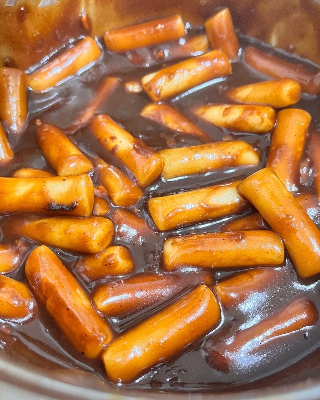 Ttoekbokki jjajang: una delicia vegana rápida y fácil