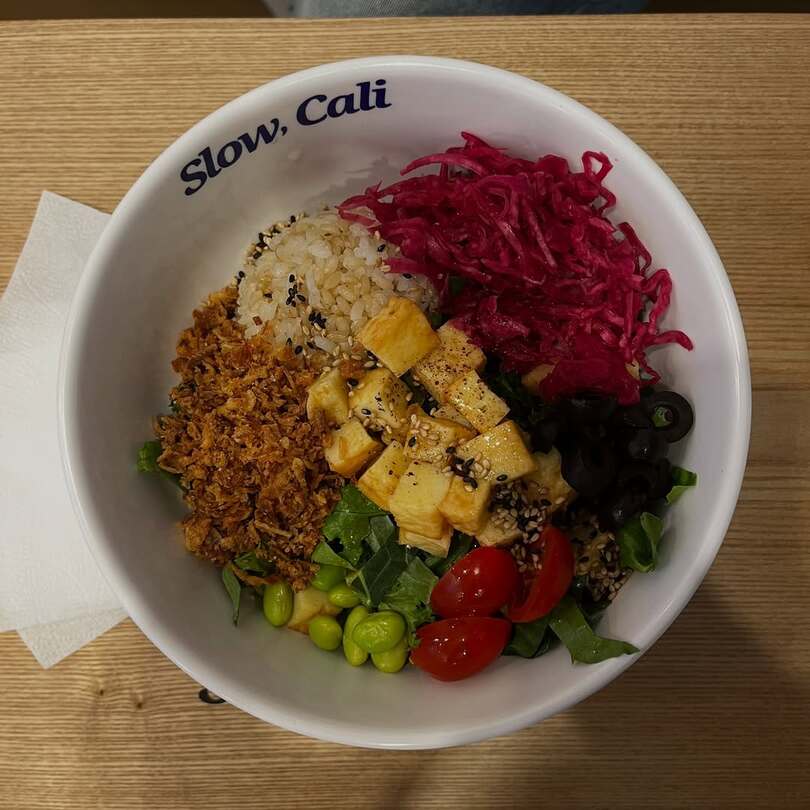 Slow Cali: poke hawaiano ligero y sabroso