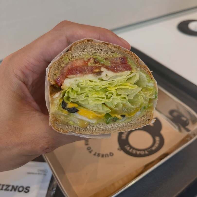 Un alto delicioso antes de la isla Nami